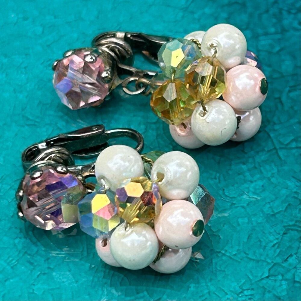 Vtg Laguna Dangle Drop Clip-On Earrings Multi Clustered AB Crystal & Faux Pearls